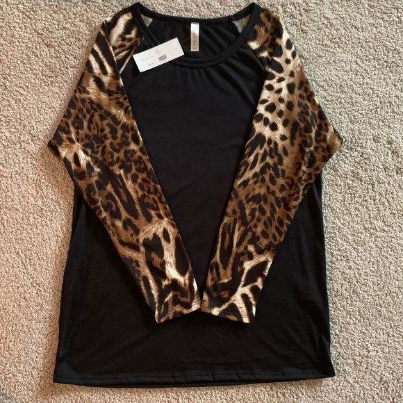 Black leopard sleeve tunic - Picture 6 of 9